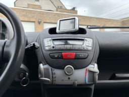 
										Toyota Aygo full									