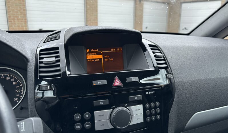
								Opel Zafira full									